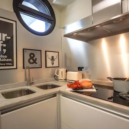 Ar Prestige Penthouse - Soho 公寓 *